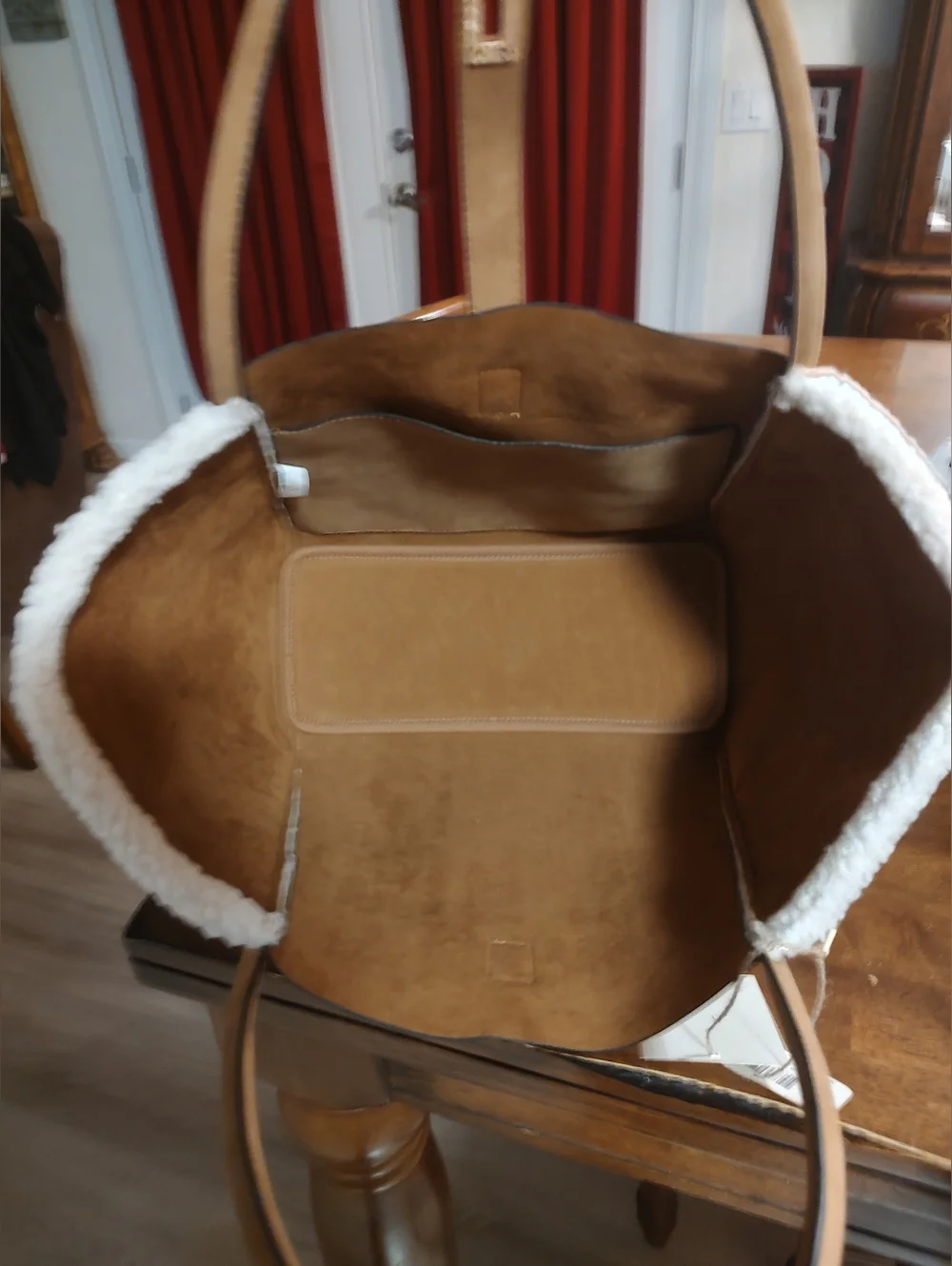 Jelavu Tan Tote with Cream Shearling Panels